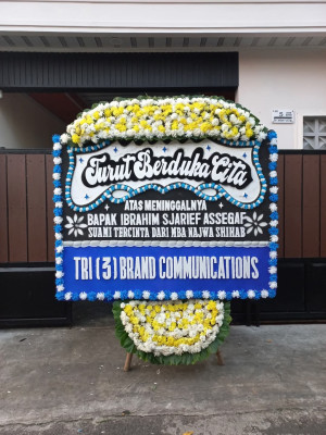 Papan Bunga Duka di Cipamingkis